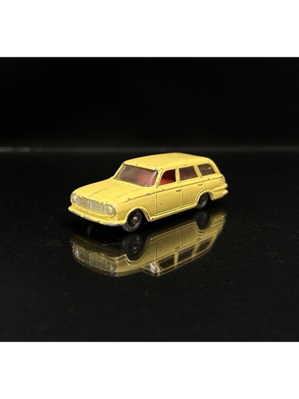 Matchbox Lesney Vauxhall Victor Estate #38 Yellow Red Interior Silver Wheel